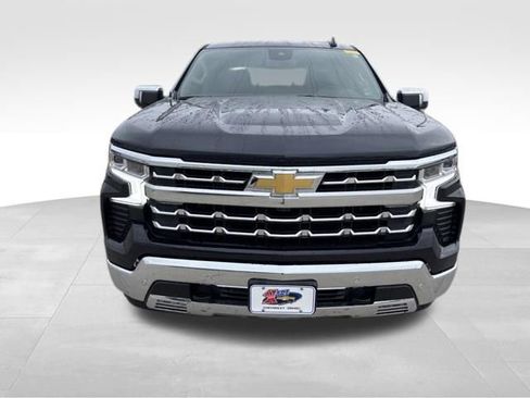 Certified 2024 Chevrolet Silverado 1500 LTZ w/ LTZ Premium Package AWD/4WD image 8