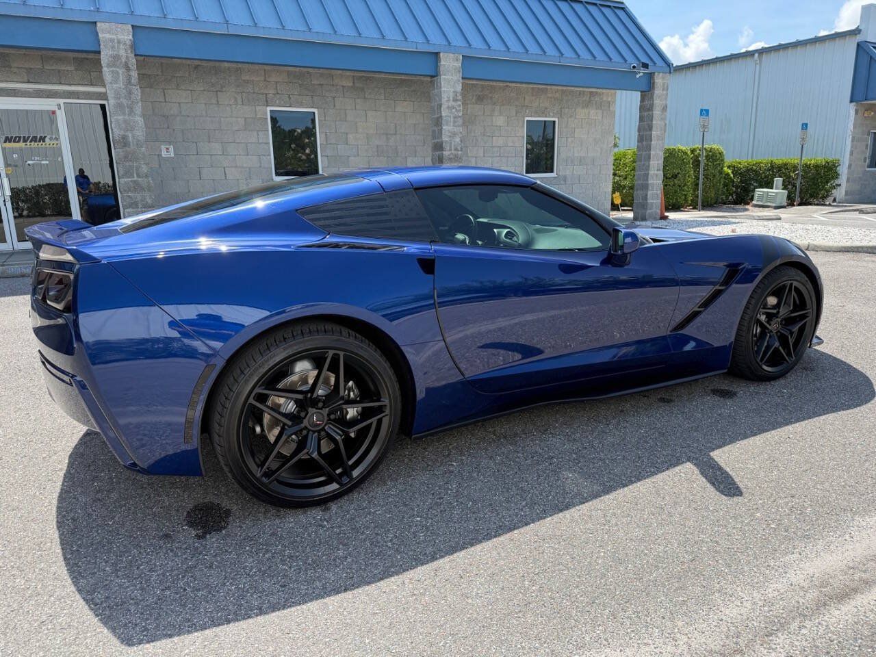 Used 2017 Chevrolet Corvette Stingray Coupe w/ Battery Protection Package RWD image 8