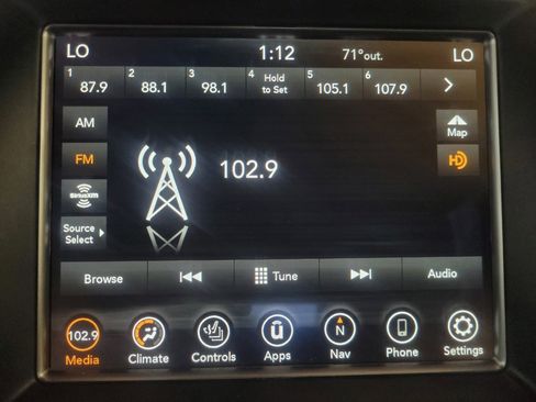 Used 2018 Jeep Grand Cherokee Laredo AWD/4WD image 25