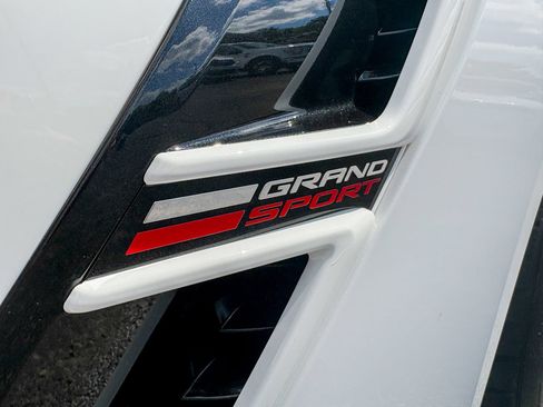 Used 2017 Chevrolet Corvette Grand Sport w/ Carbon Flash Badge Package RWD image 20