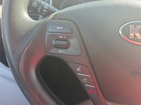 Used 2016 Kia Forte LX FWD image 26