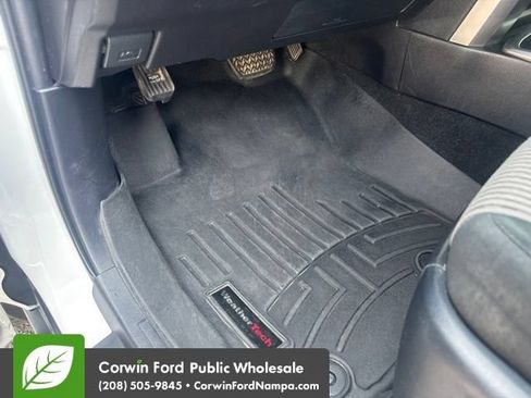 Used 2016 Toyota 4Runner SR5 AWD/4WD image 26