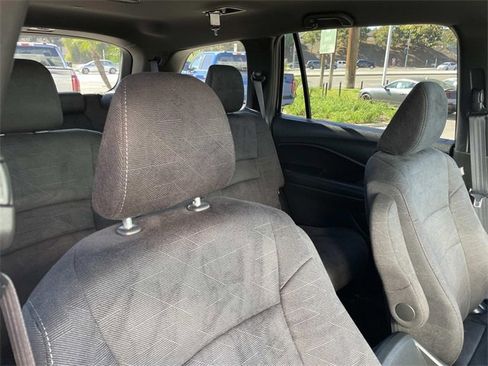 Used 2022 Honda Pilot Sport image 35