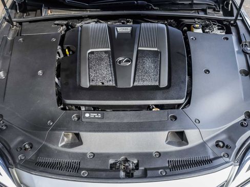 Used 2024 Lexus LS 500 AWD w/ Interior Upgrade Package image 28