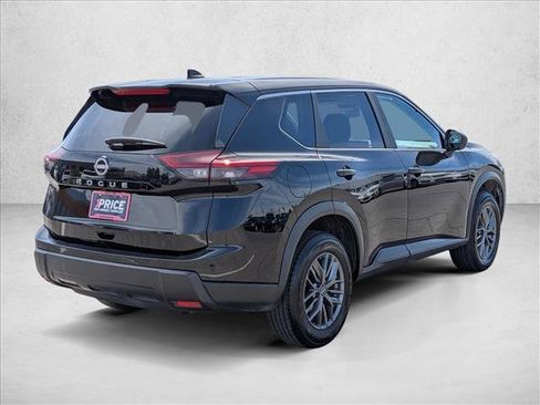 Used 2024 Nissan Rogue S image 5