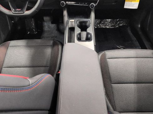 Used 2025 Chevrolet Equinox EV RS FWD image 16