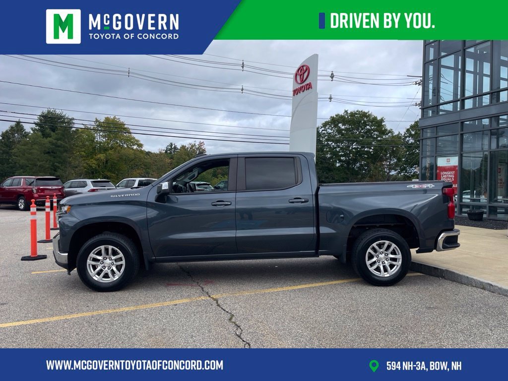 Used 2020 Chevrolet Silverado 1500 LT w/ LT Value Package AWD/4WD image 2