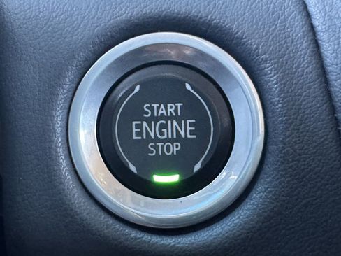 Used 2023 GMC Yukon AT4 w/ AT4 Premium Package image 29