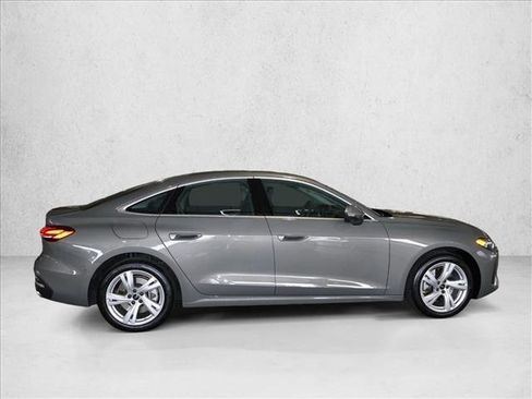 Used 2025 Audi A5 2.0T Premium Plus w/ Premium Plus AWD/4WD image 4