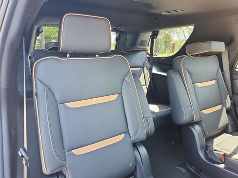 Certified 2024 GMC Yukon AT4 w/ AT4 Premium Package AWD/4WD image 10