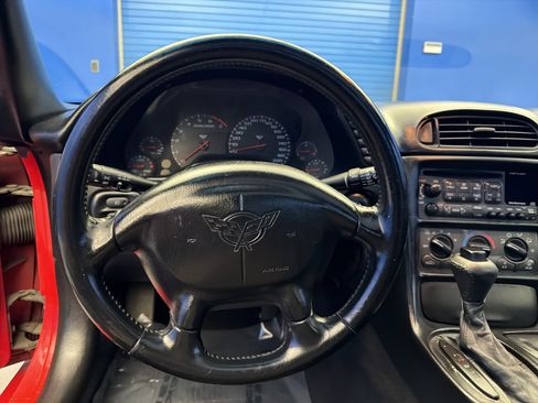 Used 1997 Chevrolet Corvette Coupe image 14