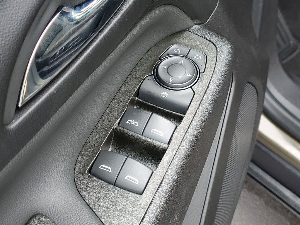 Used 2024 Chevrolet Equinox LT FWD image 22
