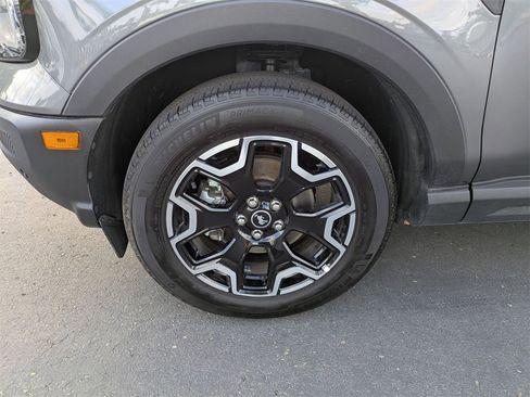 Used 2025 Ford Bronco Sport Outer Banks w/ Outer Banks Tech Package+ image 13