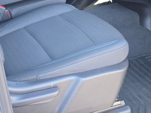 Certified 2025 Chevrolet Silverado 2500 LT w/ Convenience Package image 9