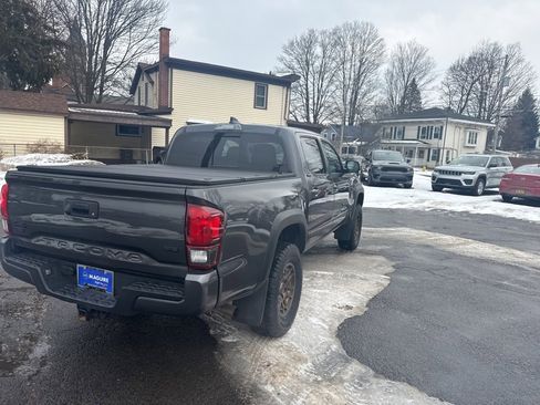 Used 2023 Toyota Tacoma SR5 image 5