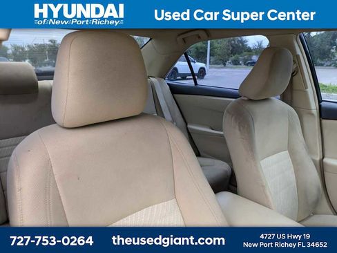 Used 2015 Toyota Camry LE FWD image 6
