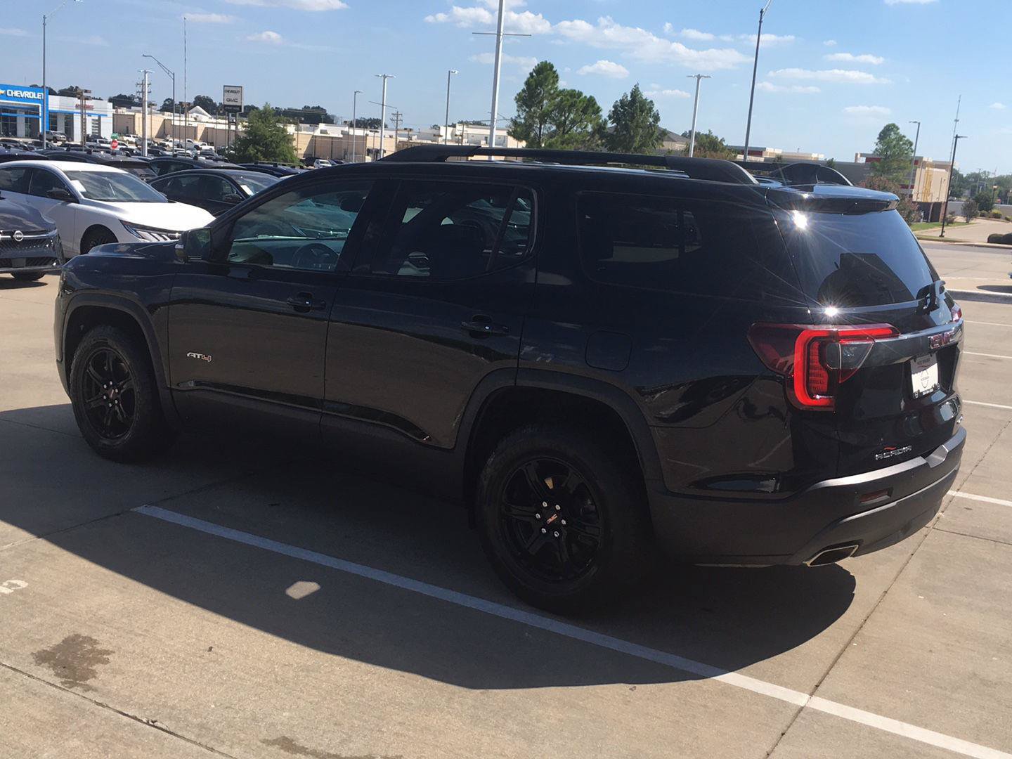 Used 2021 GMC Acadia AT4 w/ LPO, Floor Liner Package AWD/4WD image 8