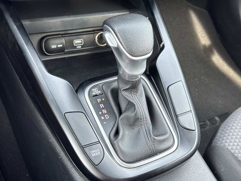 Used 2021 Kia Soul LX image 16