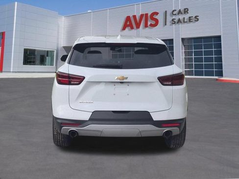 Used 2025 Chevrolet Blazer LT FWD image 7