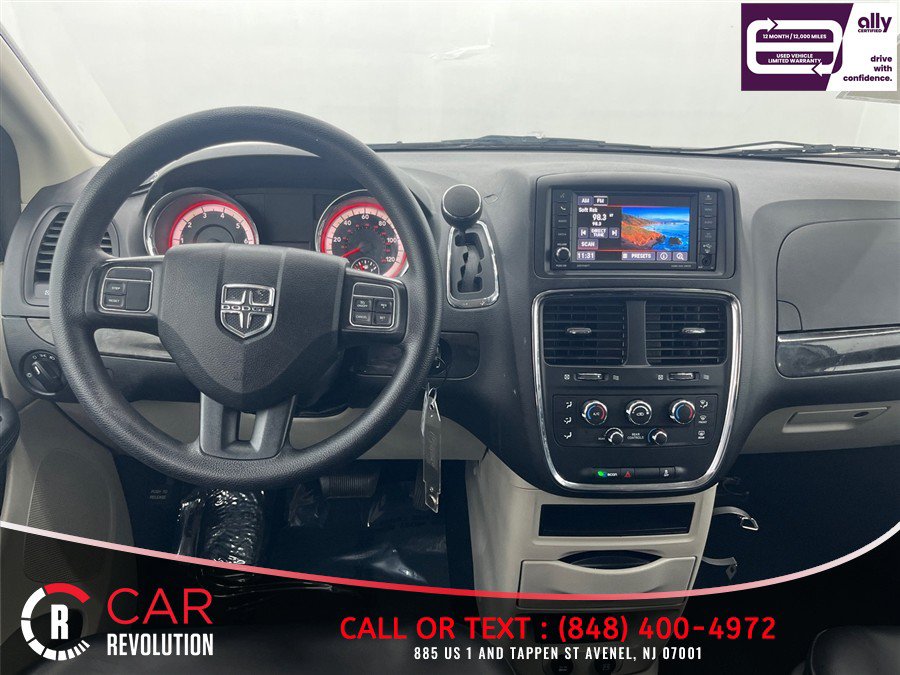 Used 2019 Dodge Grand Caravan SE FWD image 23