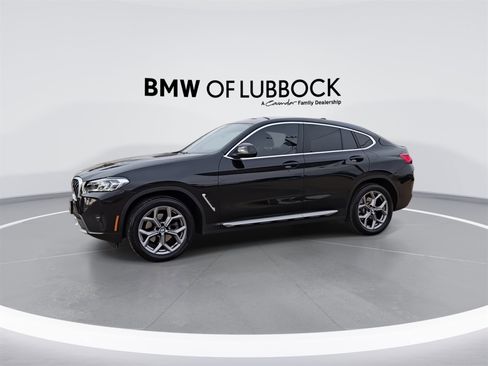 Certified 2025 BMW X4 xDrive30i image 5