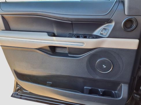 Used 2024 Ford Expedition Max Limited image 26