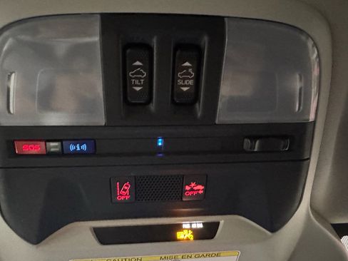 Used 2018 Subaru Crosstrek 2.0i Premium image 17