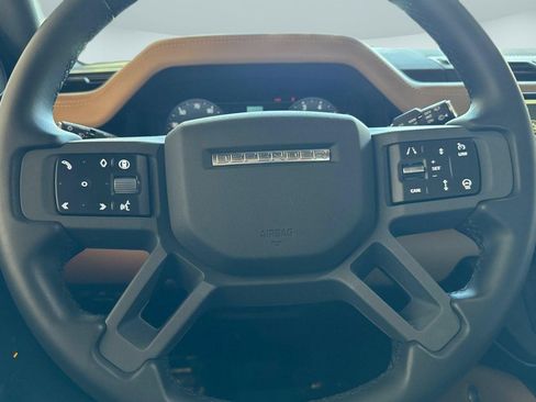 Certified 2026 Land Rover Defender 110 X-Dynamic SE AWD/4WD image 10