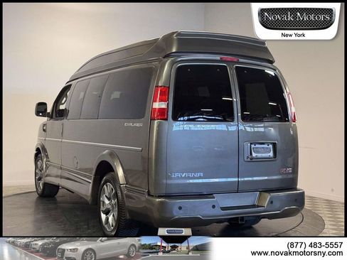 Used 2023 GMC Savana 2500 RWD image 8