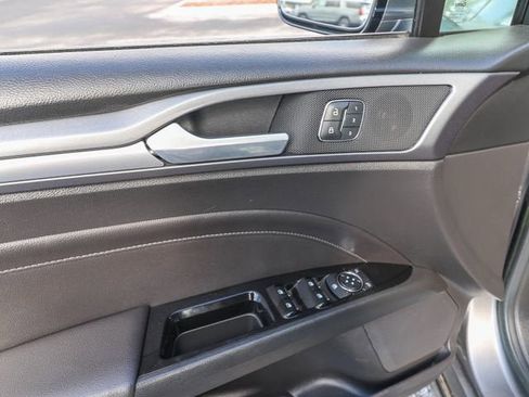 Used 2013 Ford Fusion Titanium AWD/4WD image 12