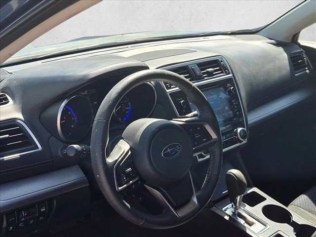 Used 2019 Subaru Outback 2.5i Premium w/ Popular Package #2 AWD/4WD image 3