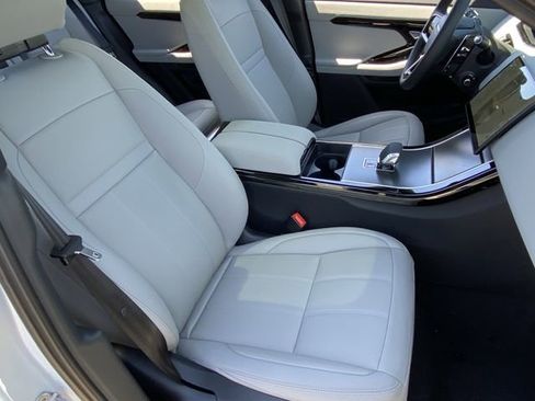 New 2026 Land Rover Range Rover Evoque S image 10