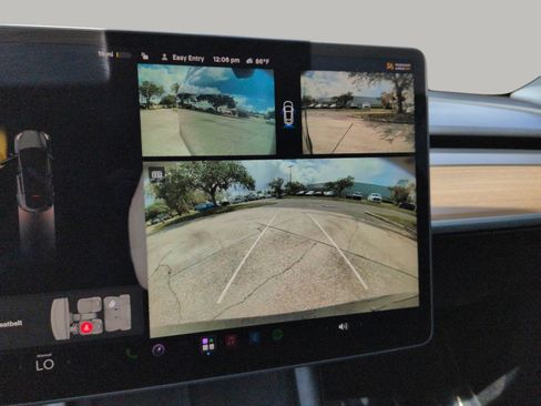 Used 2024 Tesla Model Y 2WD image 25