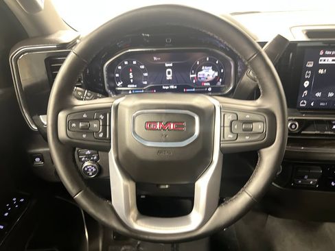 Certified 2025 GMC Sierra 1500 Elevation AWD/4WD image 19