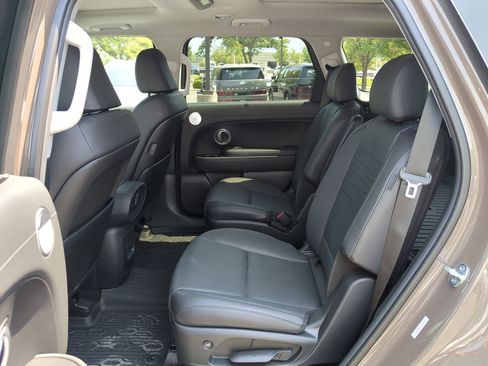 Certified 2026 Hyundai Palisade Limited AWD/4WD image 30