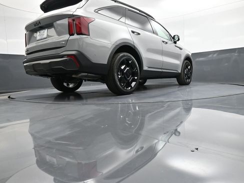 New 2025 Kia Sorento SX image 32