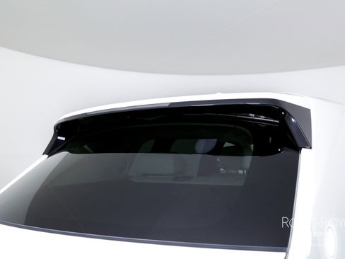 Certified 2025 Rolls-Royce Cullinan image 42