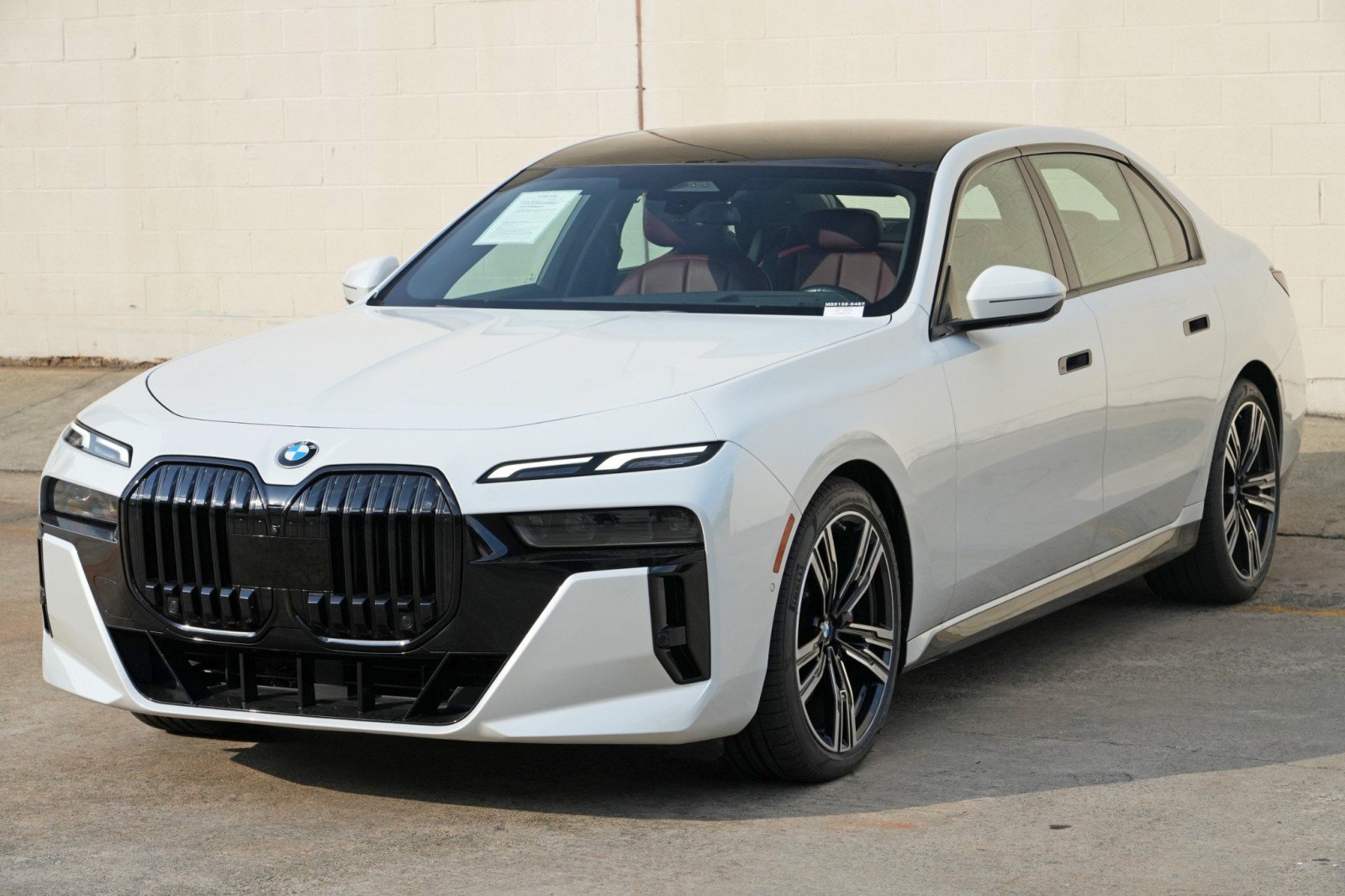 Used 2023 BMW 740i w/ Parking Assistance Package RWD image 59