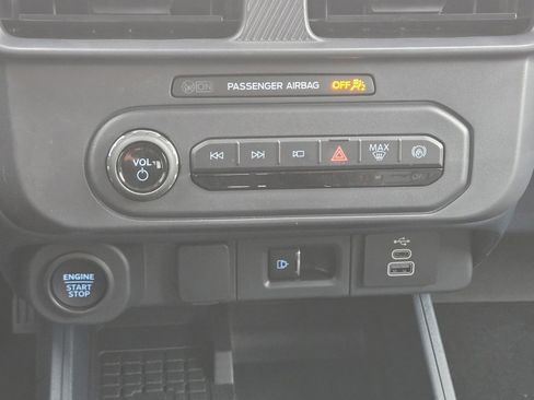 New 2025 Ford Maverick Tremor image 11