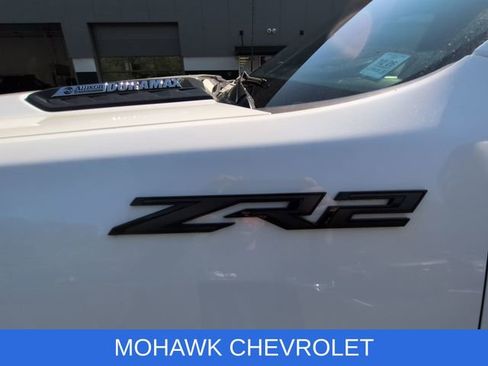 Used 2024 Chevrolet Silverado 2500 ZR2 w/ Technology Package AWD/4WD image 34