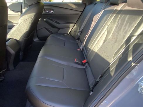 Used 2024 Honda Accord Sport image 9