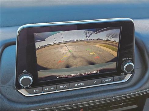 Used 2024 Nissan Rogue S image 14