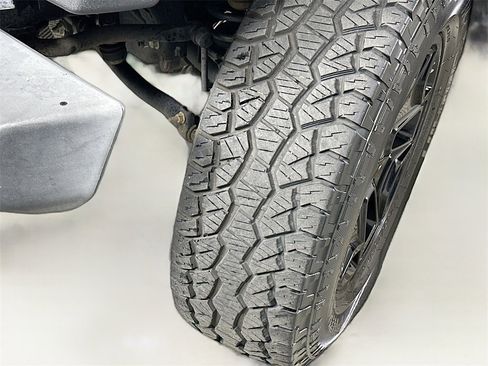 Used 2017 Jeep Wrangler Sport image 25