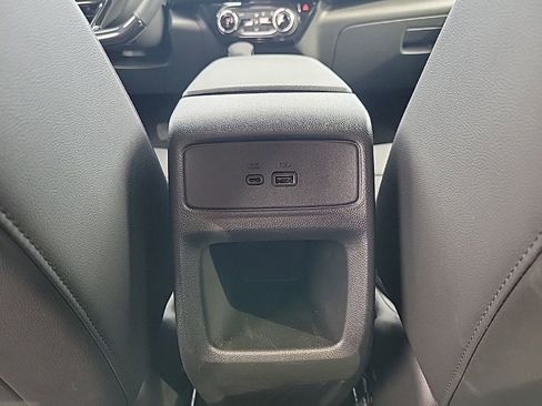 Used 2024 Chevrolet Trax RS FWD image 14
