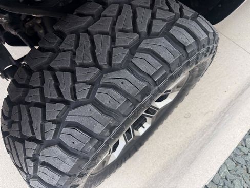 Used 2018 GMC Sierra 1500 SLT AWD/4WD image 6