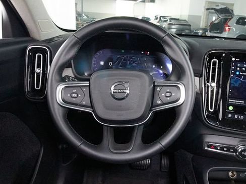 Certified 2026 Volvo XC40 B5 Plus AWD/4WD image 9