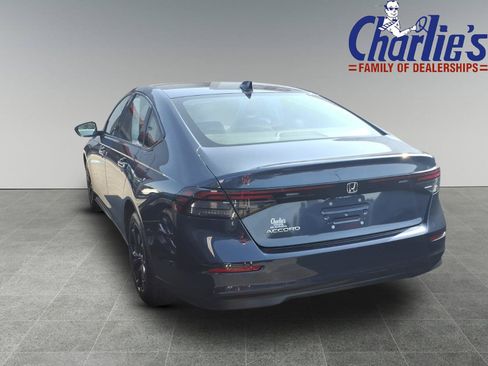 Used 2025 Honda Accord SE image 5