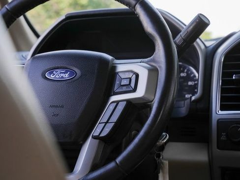 Used 2018 Ford F350 Lariat w/ Lariat Value Package AWD/4WD image 46