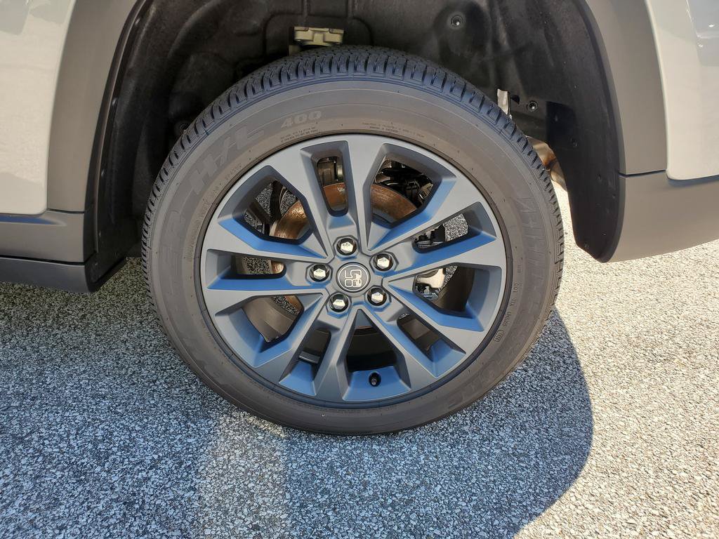 New 2026 Jeep Grand Cherokee Limited AWD/4WD image 15