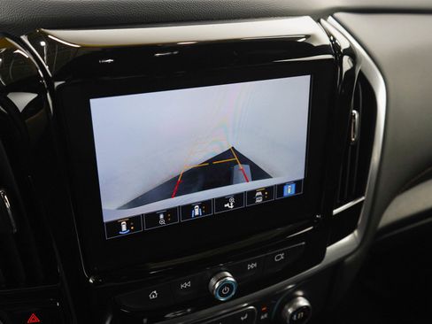 Used 2022 Chevrolet Traverse RS w/ LPO, Floor Liner Package AWD/4WD image 22